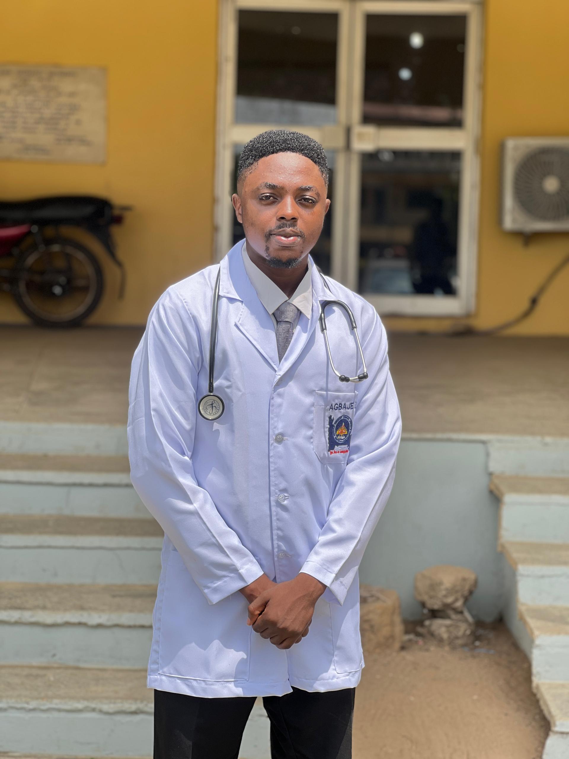 Erioluwa AgbajeDIRECTOR OF SOCIALS